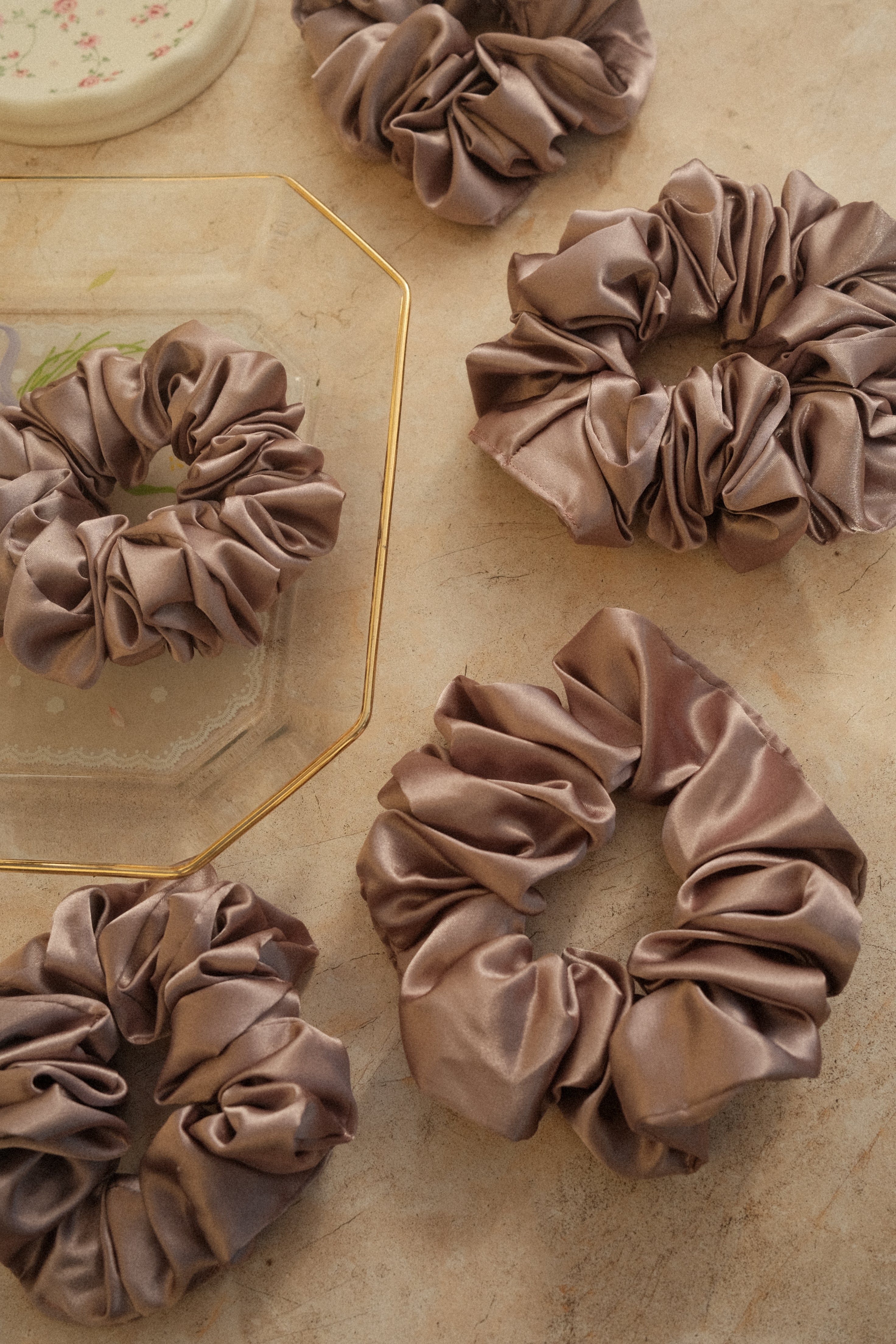 Mauve Scrunchie