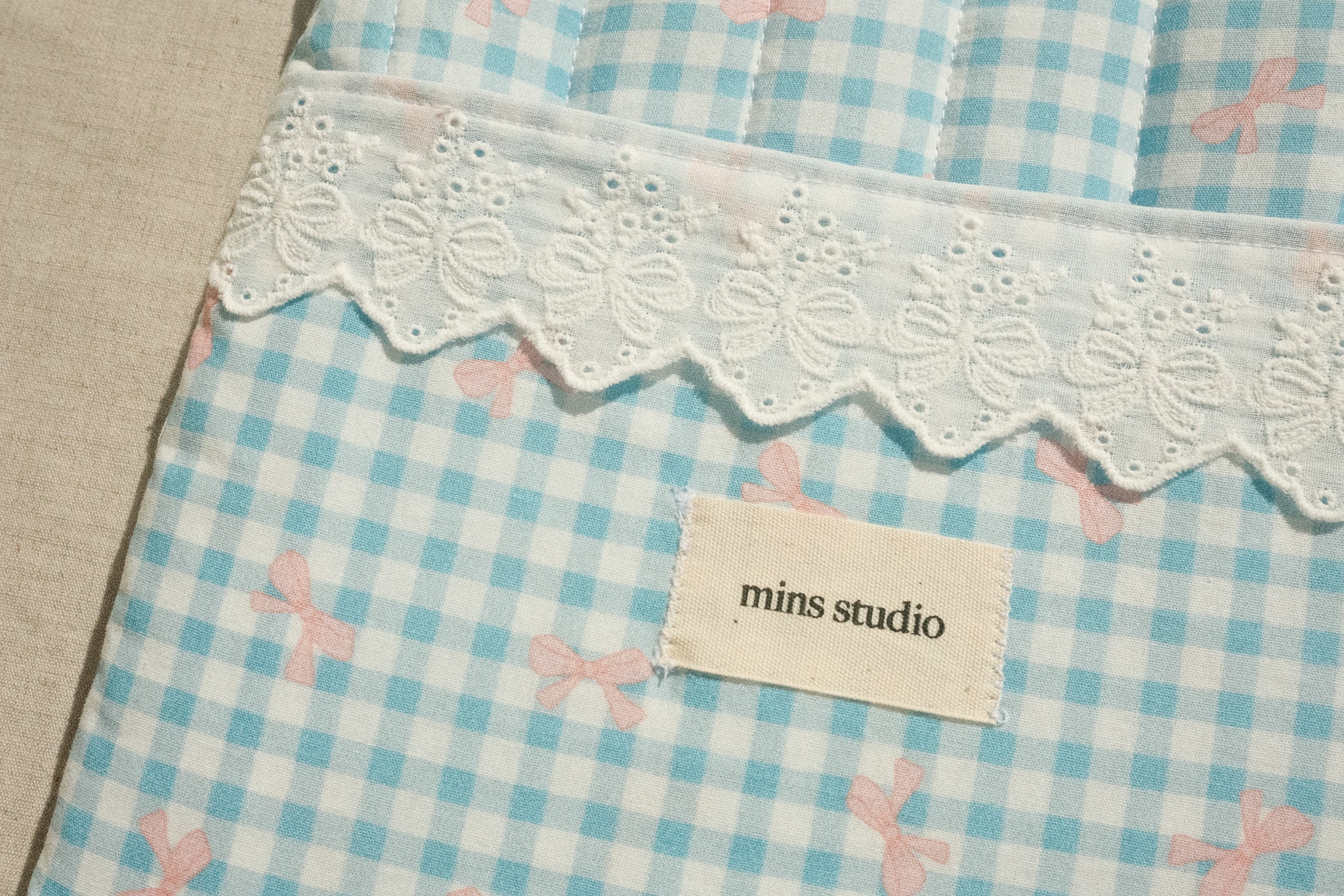 Sunday Picnic Book Sleeve