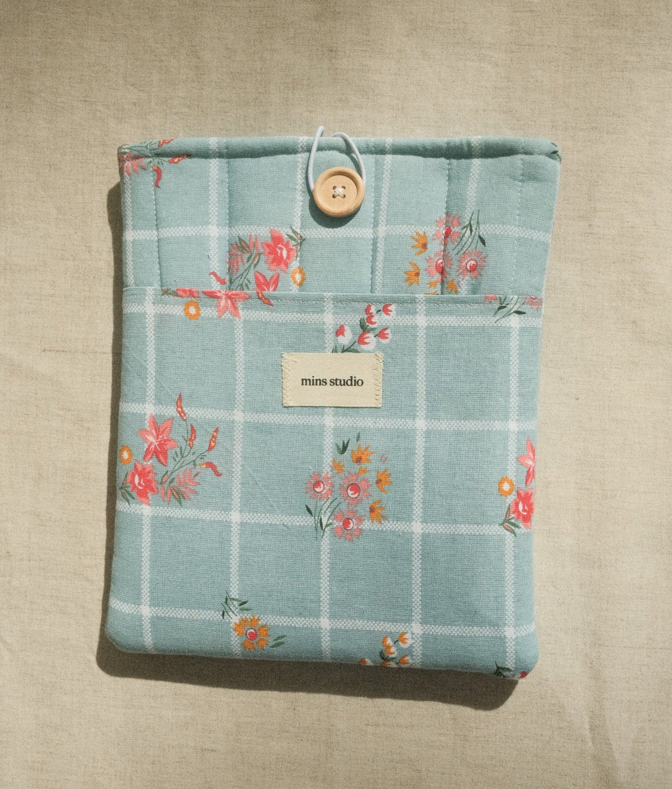 Bluebell Book Sleeve - 02