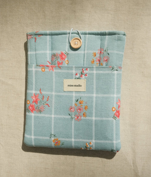 Bluebell Book Sleeve - 02