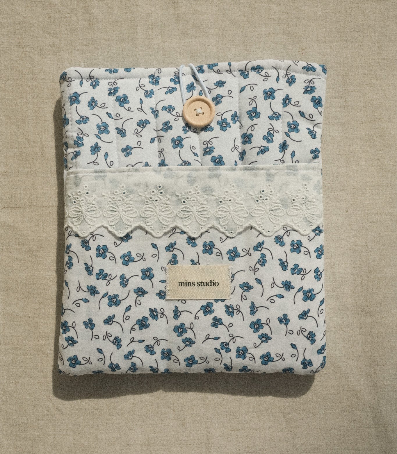 Bloom Book Sleeve - 02